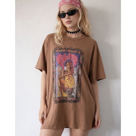 Daydreamer Tops - DAYDREAMER Pink Floyd London ‘66 T-shirt OVERSIZED Top Size M Festival Boho NWT